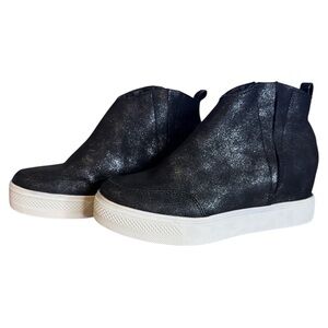 Very G Black Shimmer Wedge Sneaker Booties - Size 7 (NWT)